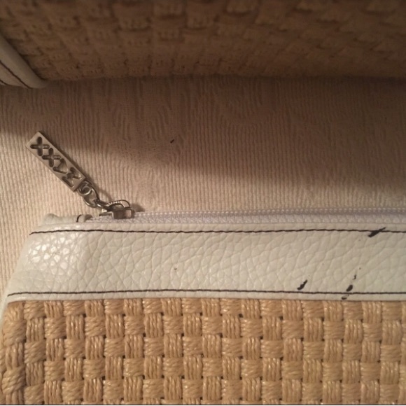 MAXX NEW YORK Shoulder Bag and Wristlet! - Picture 7 of 7